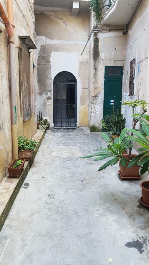 Ferienwohnung " The Loft " Sea View Old Historic Center Wifi Palermo Exterior foto